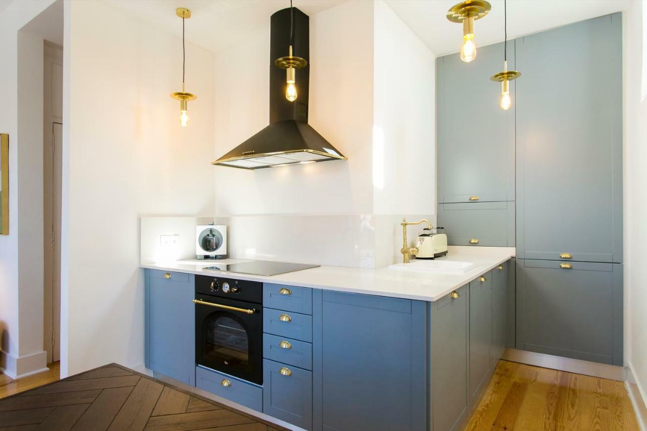 2 Beautiful Upscale Flat Embracing Tejo! Appartement Lissabon