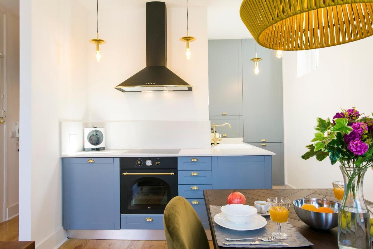 2 Beautiful Upscale Flat Embracing Tejo! Lissabon